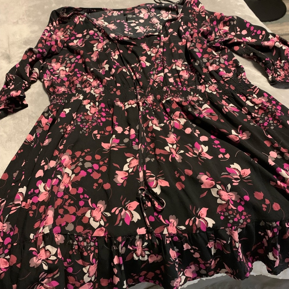 Torrid midi only wore a couple times.